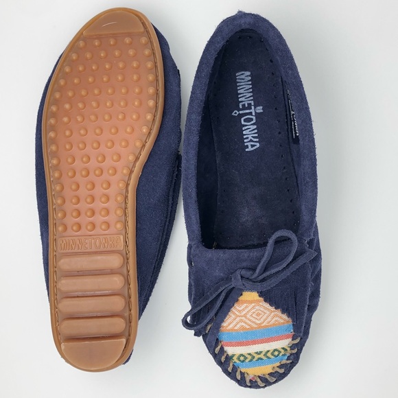 Minnetonka Womens Kilty Leather Suede Hardsole Moccasin Navy Cortez Aztec 5.5 - Picture 2 of 11